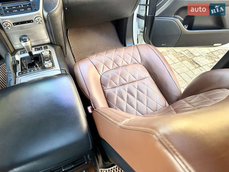 Позашляховик / Кросовер Toyota Land Cruiser 2017 в Дніпрі