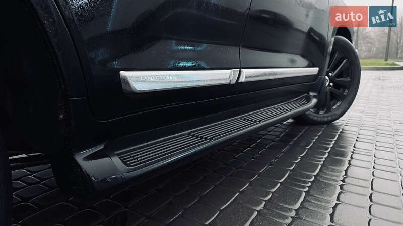 Внедорожник / Кроссовер Toyota Land Cruiser 2018 в Киеве