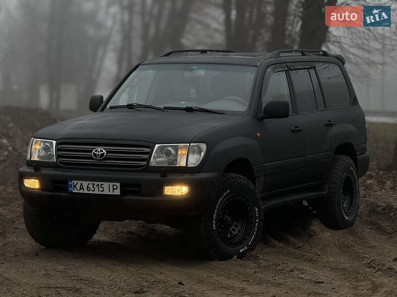Toyota Land Cruiser 2004