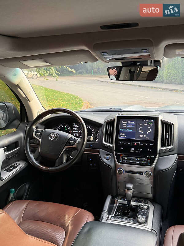 Внедорожник / Кроссовер Toyota Land Cruiser 2016 в Киеве