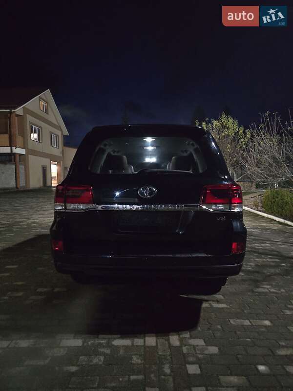 Внедорожник / Кроссовер Toyota Land Cruiser 2018 в Олевске фото 8 Внедорожник / Кроссовер Toyota Land Cruiser 2018 в Олевске