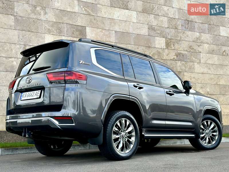 Внедорожник / Кроссовер Toyota Land Cruiser 2021 в Киеве
