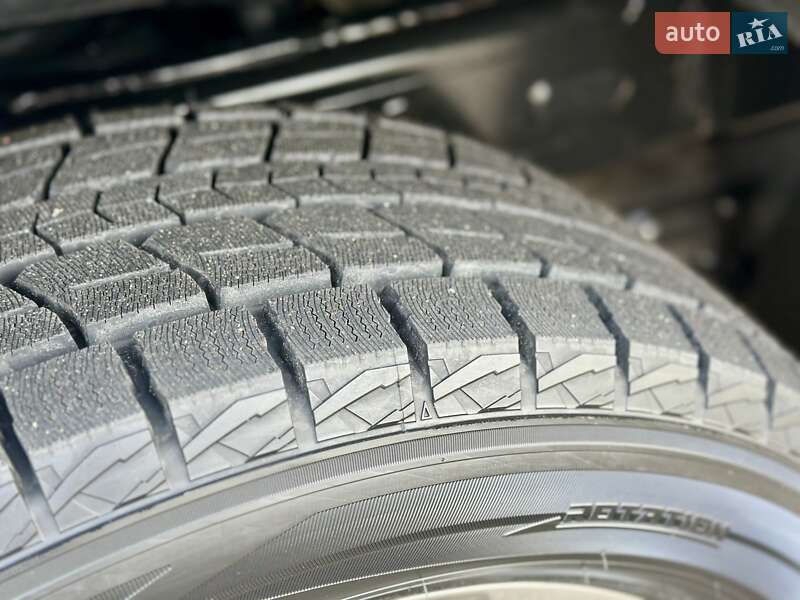 Внедорожник / Кроссовер Toyota Land Cruiser 2021 в Киеве