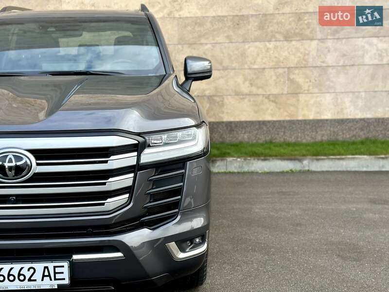 Внедорожник / Кроссовер Toyota Land Cruiser 2021 в Киеве