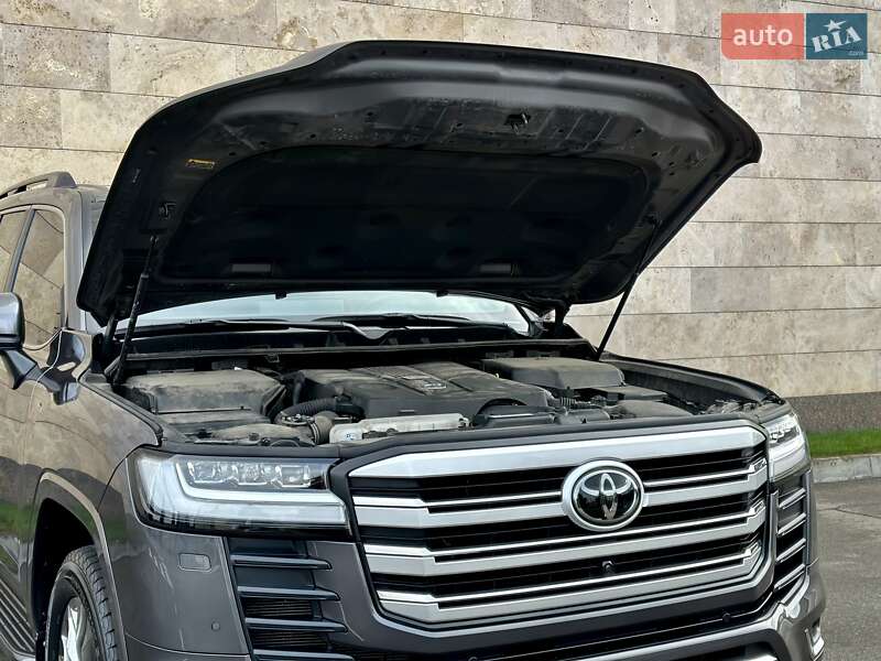 Внедорожник / Кроссовер Toyota Land Cruiser 2021 в Киеве