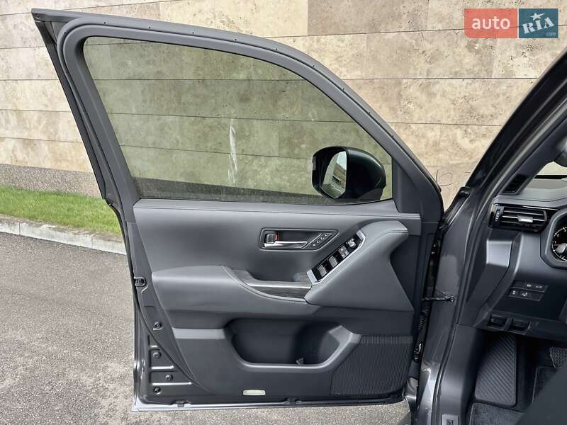 Внедорожник / Кроссовер Toyota Land Cruiser 2021 в Киеве