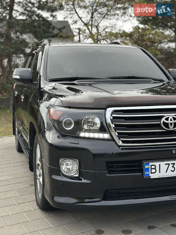 Внедорожник / Кроссовер Toyota Land Cruiser 2012 в Кременчуге