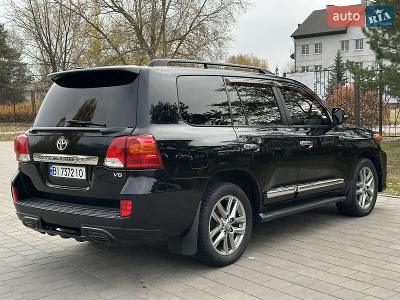 Внедорожник / Кроссовер Toyota Land Cruiser 2012 в Кременчуге