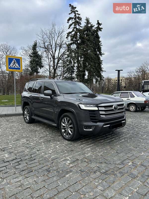Внедорожник / Кроссовер Toyota Land Cruiser 2023 в Киеве