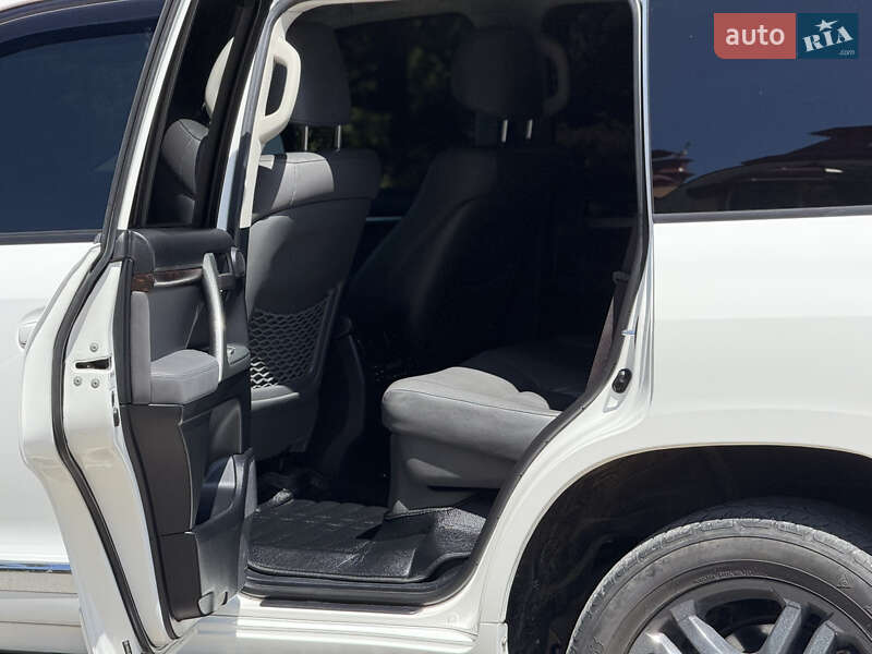 Внедорожник / Кроссовер Toyota Land Cruiser 2011 в Тернополе