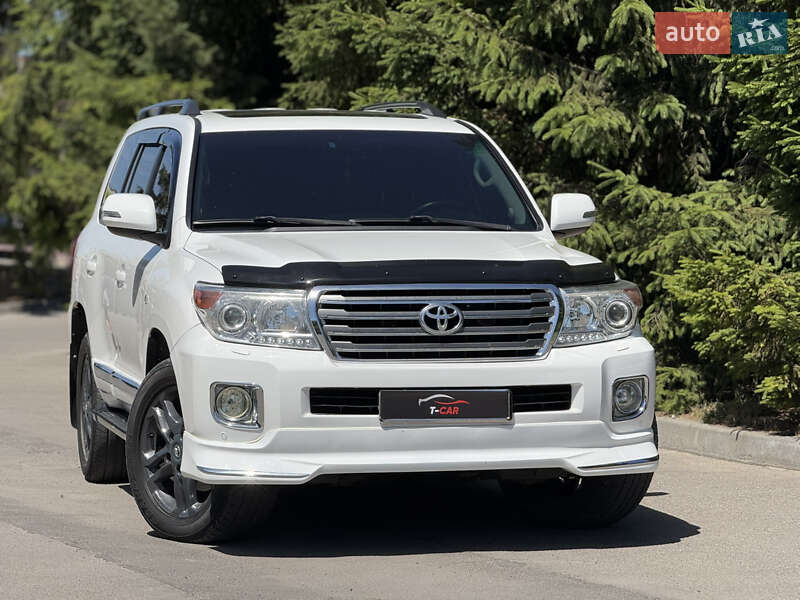 Внедорожник / Кроссовер Toyota Land Cruiser 2011 в Тернополе