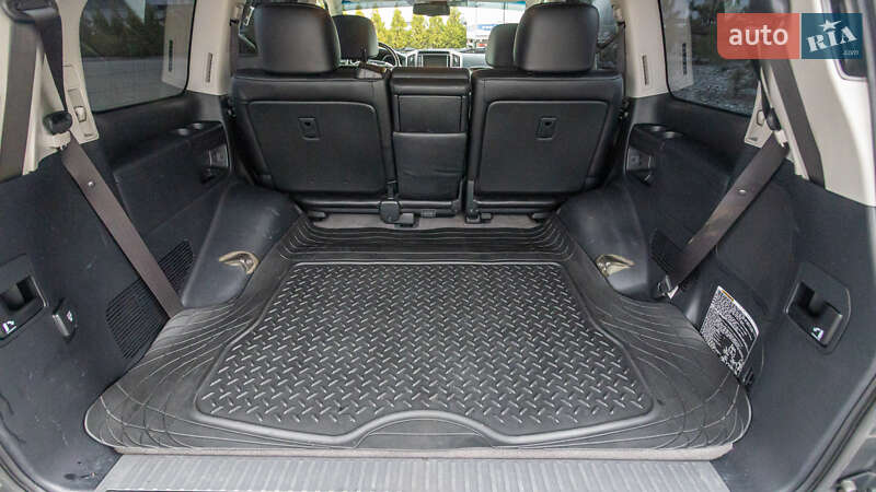 Внедорожник / Кроссовер Toyota Land Cruiser 2014 в Днепре