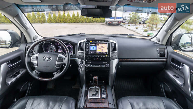 Внедорожник / Кроссовер Toyota Land Cruiser 2014 в Днепре