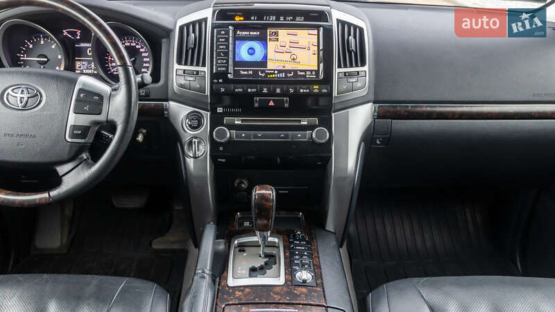 Внедорожник / Кроссовер Toyota Land Cruiser 2014 в Днепре