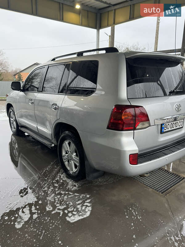 Внедорожник / Кроссовер Toyota Land Cruiser 2012 в Чорткове