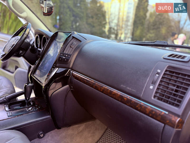 Внедорожник / Кроссовер Toyota Land Cruiser 2008 в Каменец-Подольском