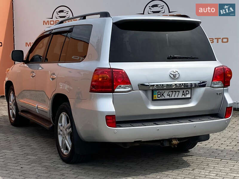 Внедорожник / Кроссовер Toyota Land Cruiser 2012 в Ровно