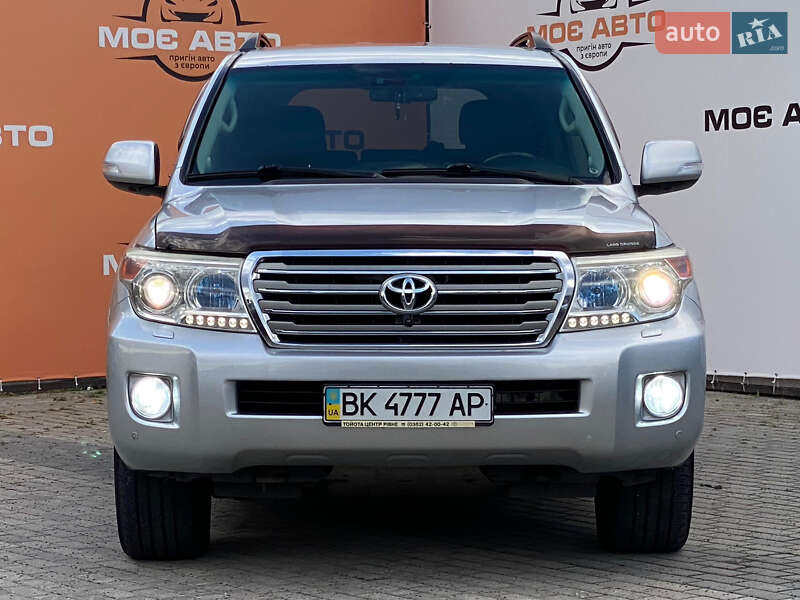 Внедорожник / Кроссовер Toyota Land Cruiser 2012 в Ровно