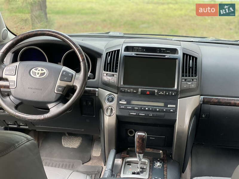 Внедорожник / Кроссовер Toyota Land Cruiser 2007 в Днепре