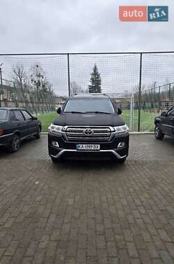 Внедорожник / Кроссовер Toyota Land Cruiser 2018 в Олевске