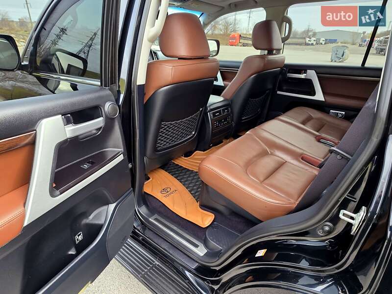 Внедорожник / Кроссовер Toyota Land Cruiser 2018 в Днепре фото 7 Внедорожник / Кроссовер Toyota Land Cruiser 2018 в Днепре
