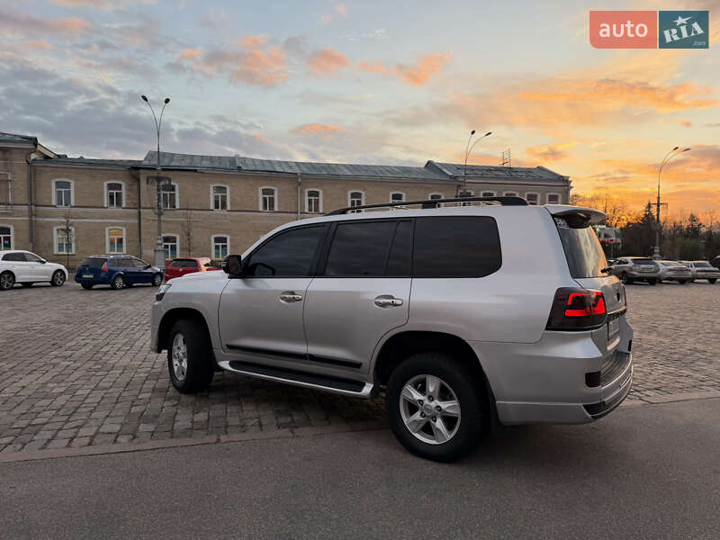 Внедорожник / Кроссовер Toyota Land Cruiser 2008 в Харькове