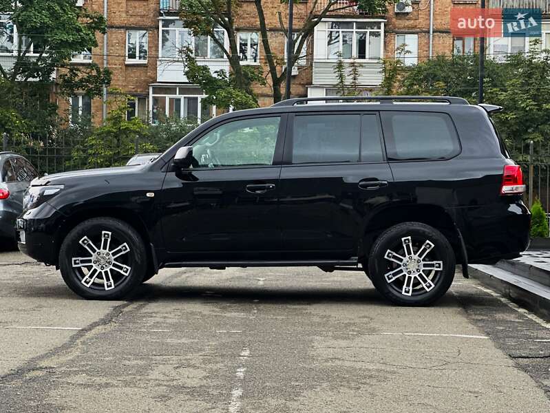 Внедорожник / Кроссовер Toyota Land Cruiser 2008 в Киеве