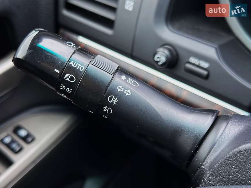 Внедорожник / Кроссовер Toyota Land Cruiser 2008 в Киеве