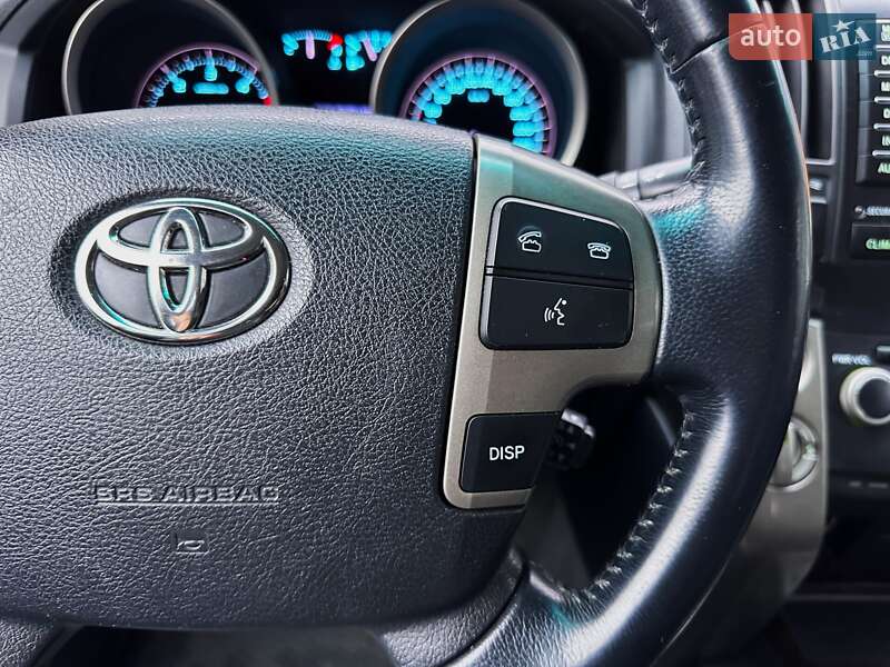 Внедорожник / Кроссовер Toyota Land Cruiser 2008 в Киеве