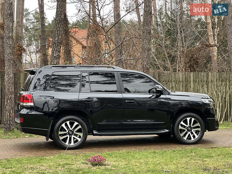 Внедорожник / Кроссовер Toyota Land Cruiser 2015 в Киеве