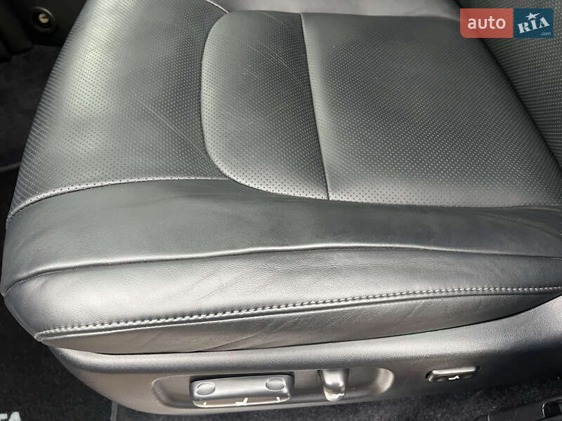 Внедорожник / Кроссовер Toyota Land Cruiser 2015 в Киеве