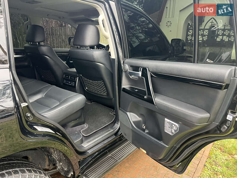 Внедорожник / Кроссовер Toyota Land Cruiser 2015 в Киеве