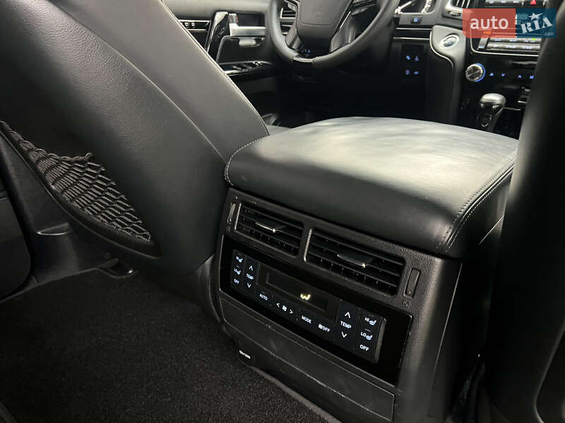 Внедорожник / Кроссовер Toyota Land Cruiser 2015 в Киеве