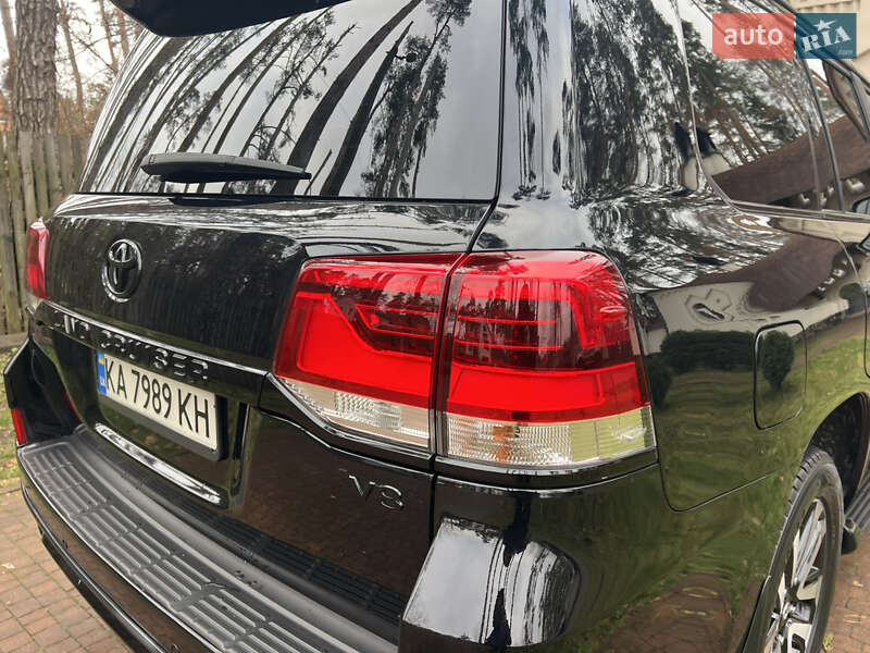 Внедорожник / Кроссовер Toyota Land Cruiser 2015 в Киеве