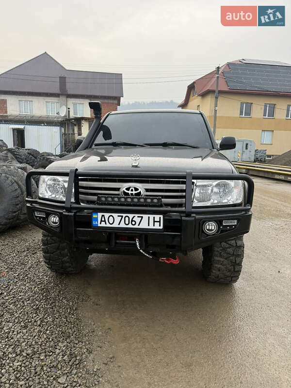 Внедорожник / Кроссовер Toyota Land Cruiser 2007 в Тячеве