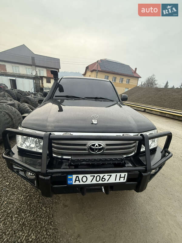 Внедорожник / Кроссовер Toyota Land Cruiser 2007 в Тячеве