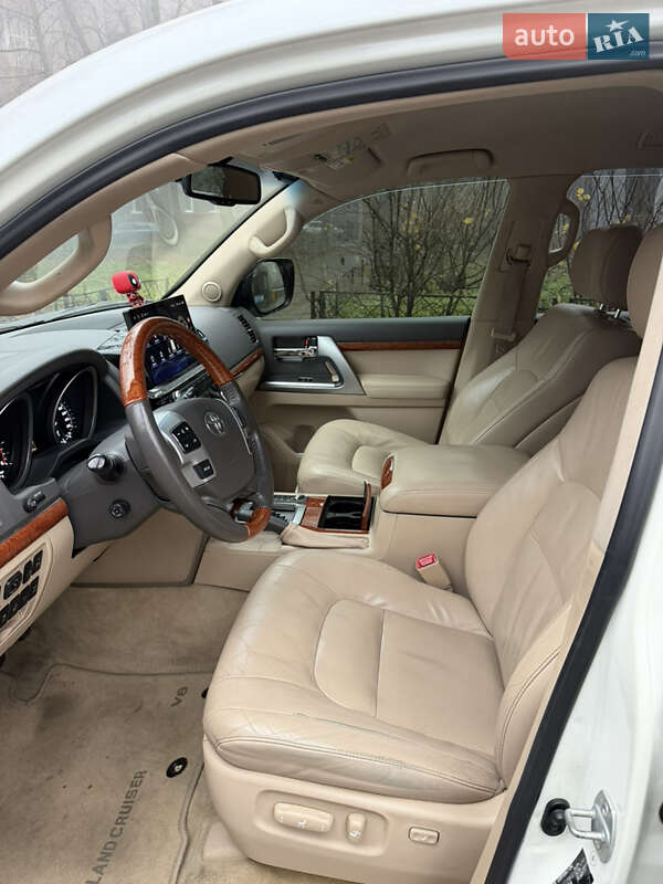 Внедорожник / Кроссовер Toyota Land Cruiser 2013 в Киеве