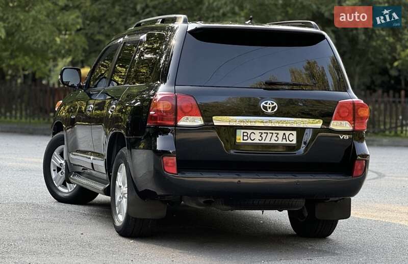 Внедорожник / Кроссовер Toyota Land Cruiser 2014 в Трускавце