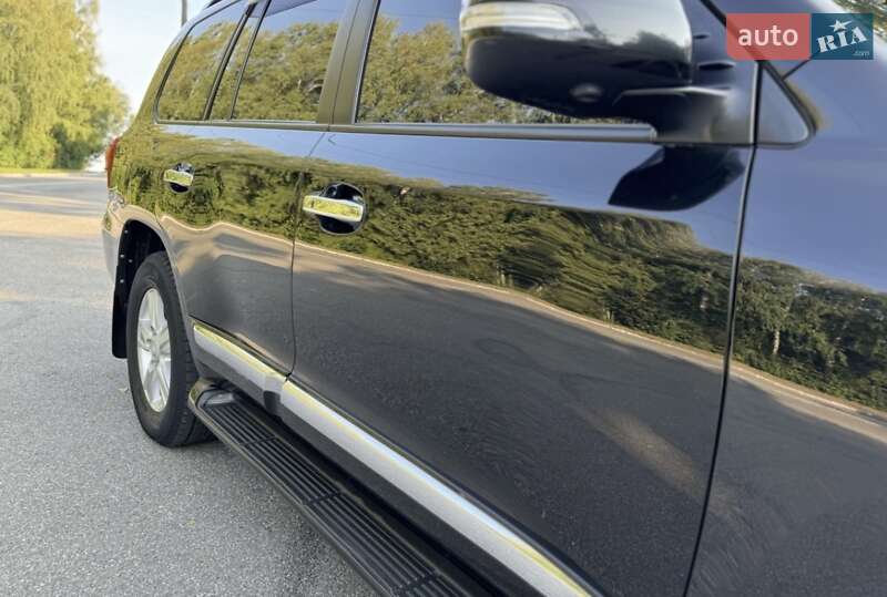 Внедорожник / Кроссовер Toyota Land Cruiser 2014 в Трускавце