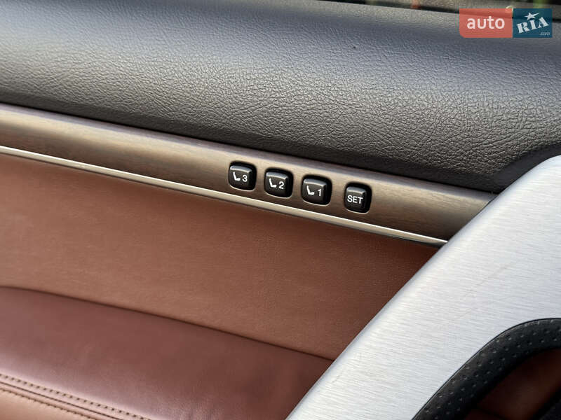 Внедорожник / Кроссовер Toyota Land Cruiser 2017 в Николаеве