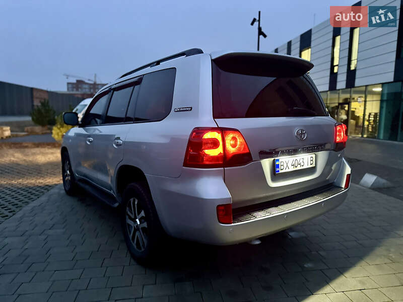 Внедорожник / Кроссовер Toyota Land Cruiser 2008 в Хмельницком