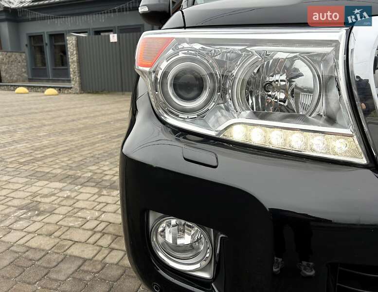 Внедорожник / Кроссовер Toyota Land Cruiser 2012 в Киеве фото 28 Внедорожник / Кроссовер Toyota Land Cruiser 2012 в Киеве