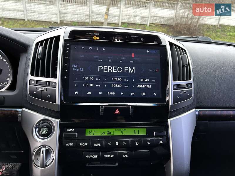 Внедорожник / Кроссовер Toyota Land Cruiser 2012 в Киеве фото 40 Внедорожник / Кроссовер Toyota Land Cruiser 2012 в Киеве