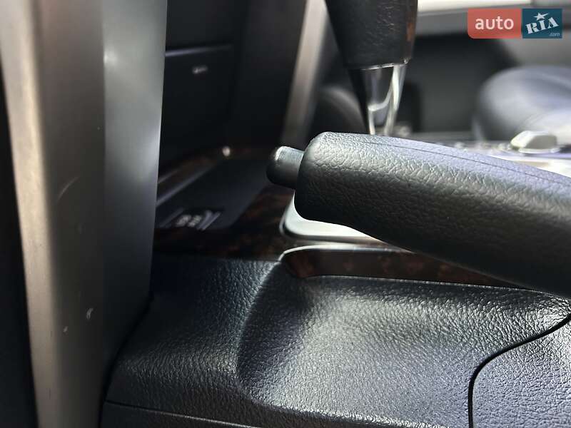 Внедорожник / Кроссовер Toyota Land Cruiser 2012 в Киеве фото 38 Внедорожник / Кроссовер Toyota Land Cruiser 2012 в Киеве