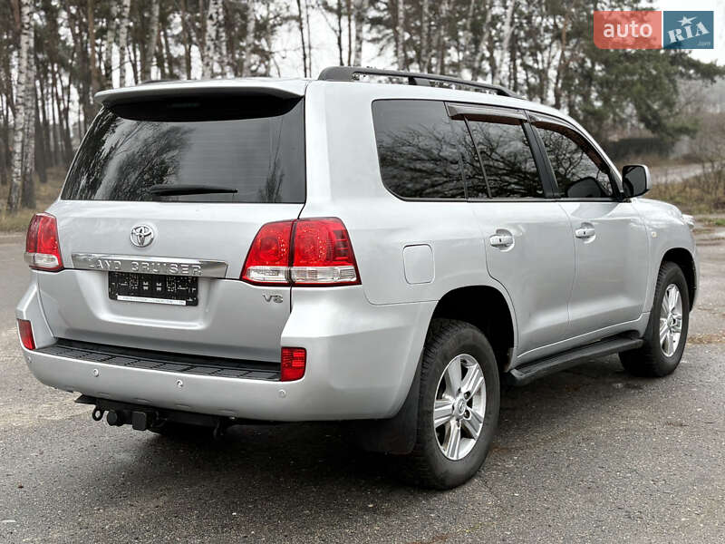 Внедорожник / Кроссовер Toyota Land Cruiser 2008 в Ахтырке