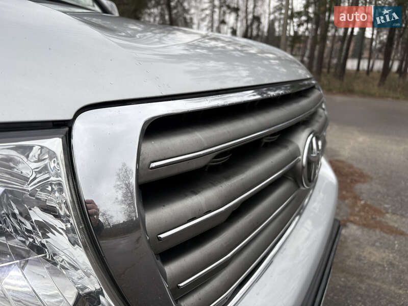 Внедорожник / Кроссовер Toyota Land Cruiser 2008 в Ахтырке