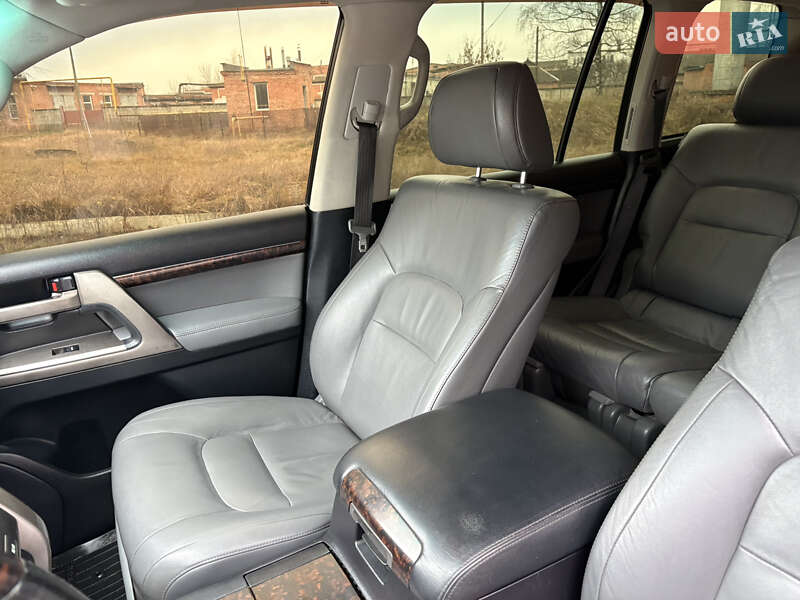 Внедорожник / Кроссовер Toyota Land Cruiser 2008 в Ахтырке