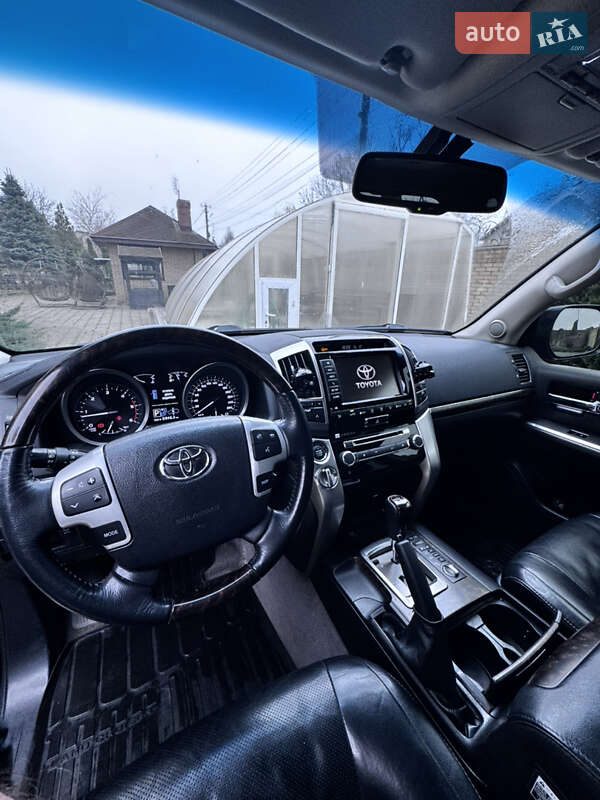 Внедорожник / Кроссовер Toyota Land Cruiser 2012 в Каменском фото 8 Внедорожник / Кроссовер Toyota Land Cruiser 2012 в Каменском