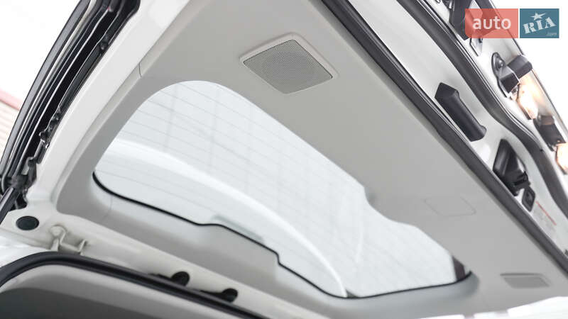 Внедорожник / Кроссовер Toyota Land Cruiser 2016 в Львове фото 12 Внедорожник / Кроссовер Toyota Land Cruiser 2016 в Львове