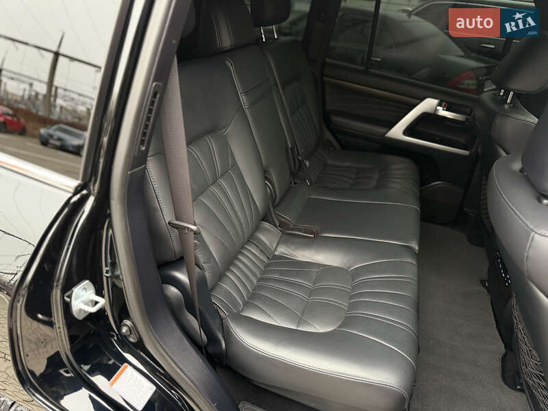 Внедорожник / Кроссовер Toyota Land Cruiser 2020 в Черновцах фото 23 Внедорожник / Кроссовер Toyota Land Cruiser 2020 в Черновцах